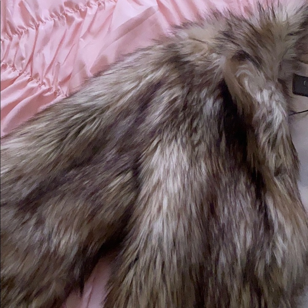 Fur coat - Picture 2 of 3